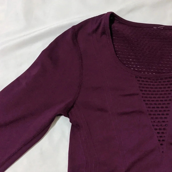 Fabletics Arta Seamless Long Sleeve Top, Port Wine Size S - Picture 8 of 15
